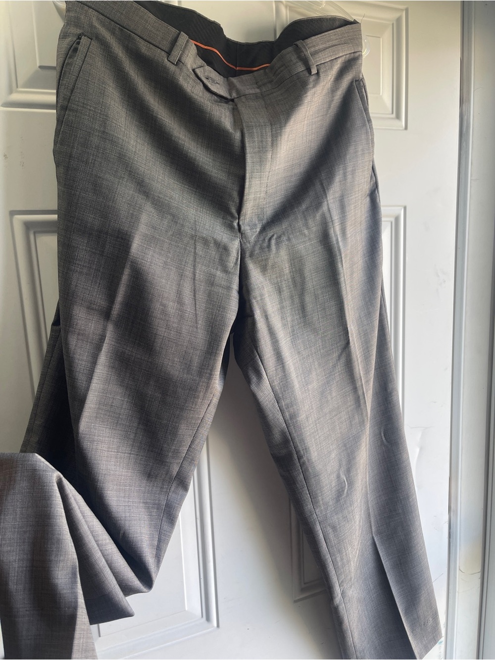 Men's McGuire's 2-Piece Suit (Biella Italian
Fabric) size 44L - Picture 9 of 11